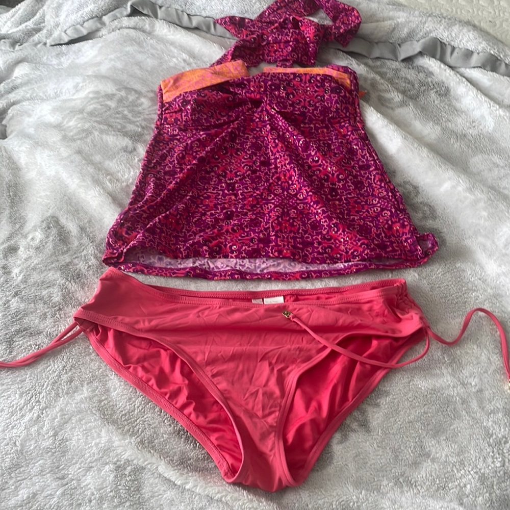 Tankini.   Top size 10.   Bottoms XL.
